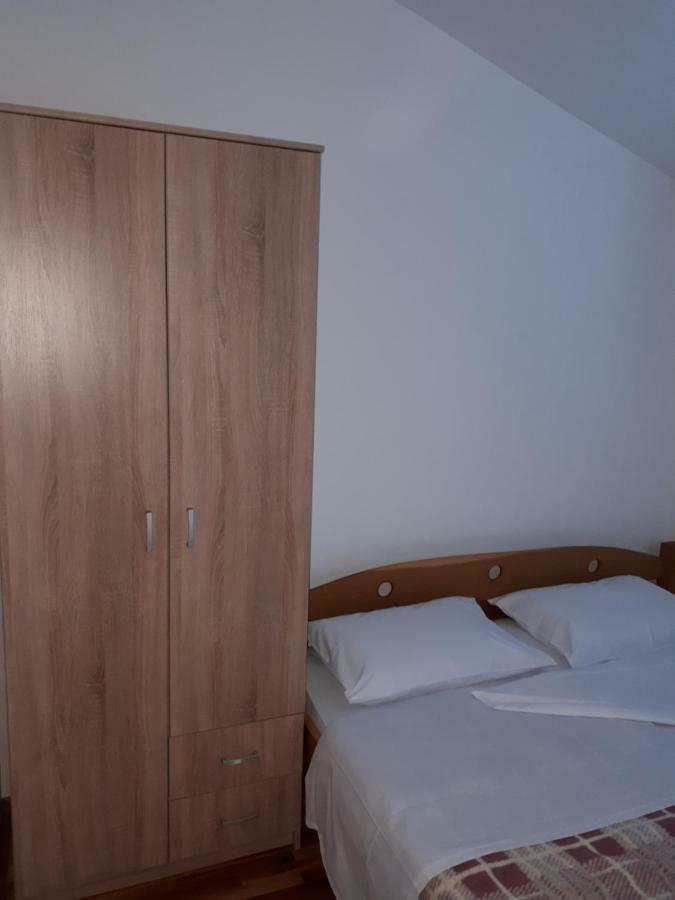 Apartments Horvat On Island Pag Vlašići Dış mekan fotoğraf